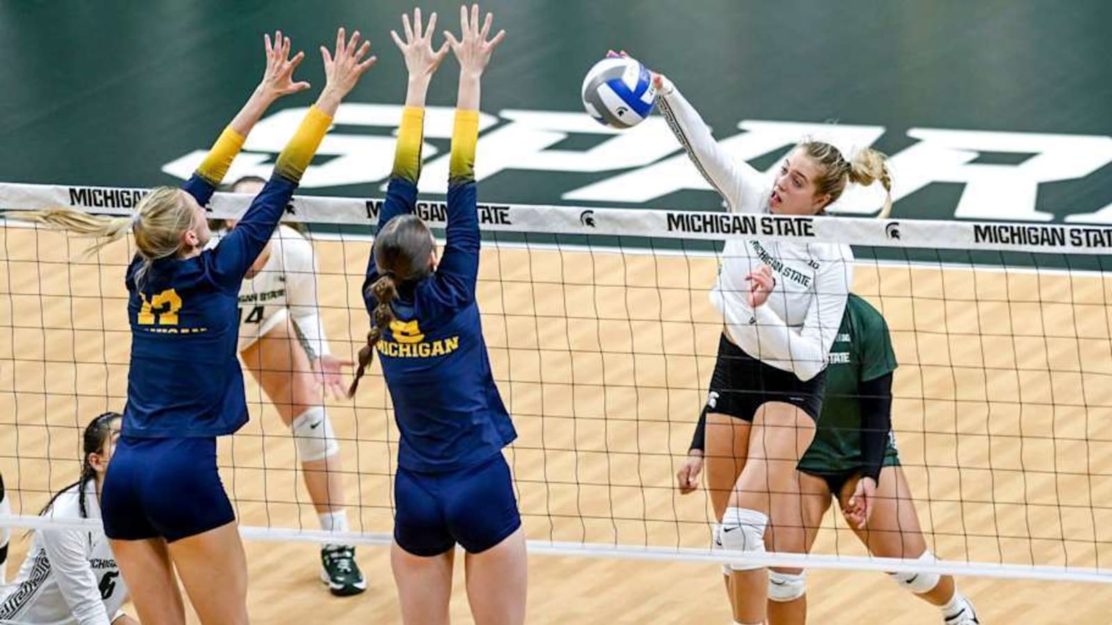 Michigan Women&#39;s Volleyball are dominant to start the 2024 season