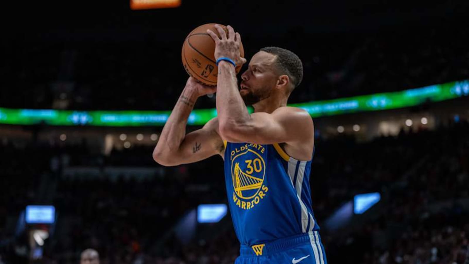 Steph Curry Moves Ahead Of NBA Legend Rajon Rondo On All-Time List