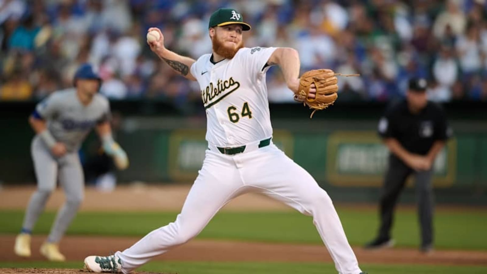 Seattle Mariners Acquire Relief Pitcher From A&#39;s