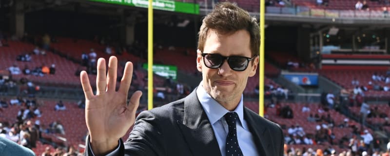 ESPN's Joe Buck, Troy Aikman discuss Tom Brady bouncing back from rough announcing debut