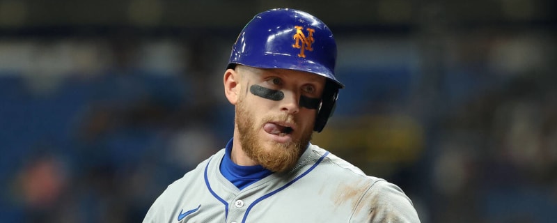 Mets star outfielder returns to form after recent benching