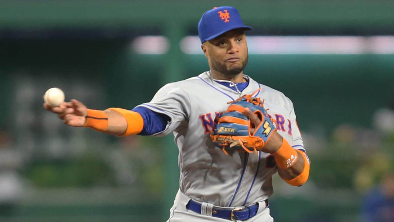 More problems for Robinson Cano as Mets place second baseman on injured list
