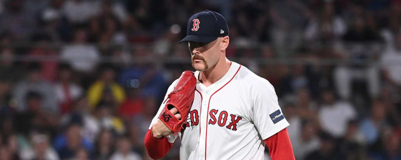 Red Sox trade lefty reliever Cam Booser to White Sox for pitching prospect Yhoiker Fajardo