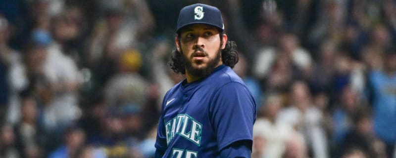Mariners relief pitcher has brutal ninth inning to lose game