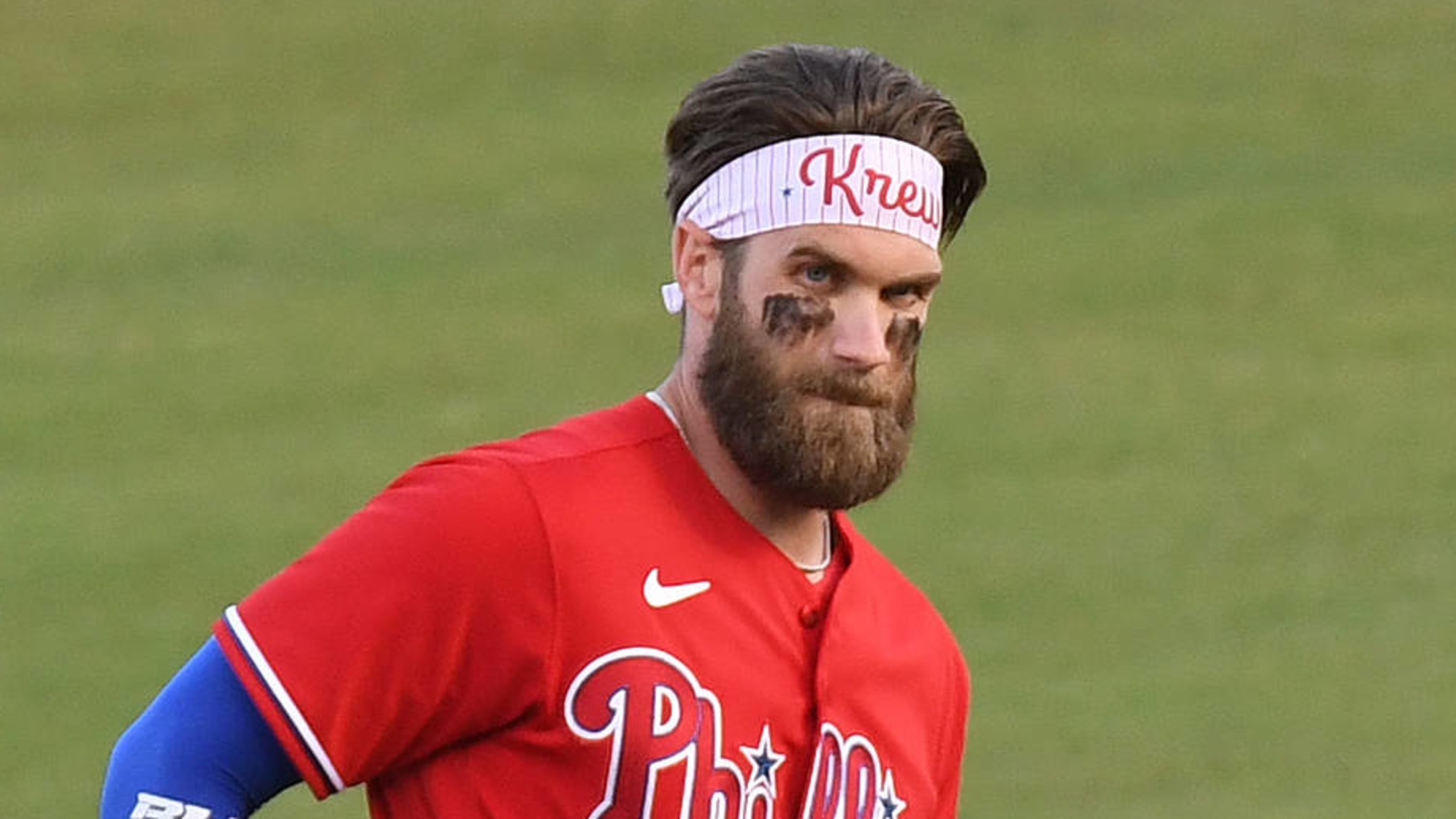 Bryce Harper Photographed Stopping For Gas Wearing His Full Phillies  Uniform - BroBible