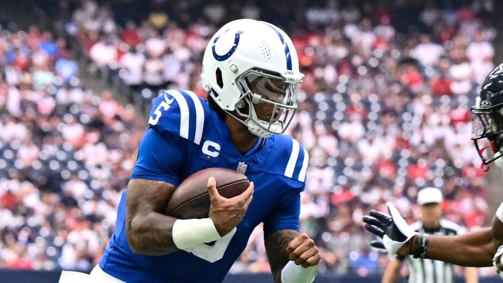 Watch: Colts rookie QB rushes for two TDs in first quarter against Texans