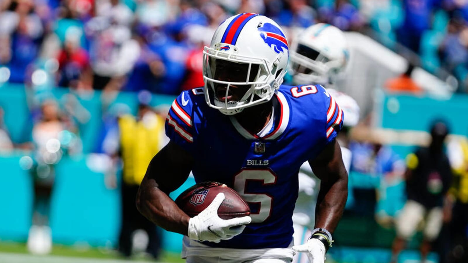 Bills Isaiah McKenzie says he was temporarily paralyzed after hit in Week 4