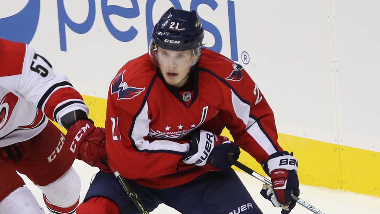 Capitals re-sign 2016 first-round pick Lucas Johansen