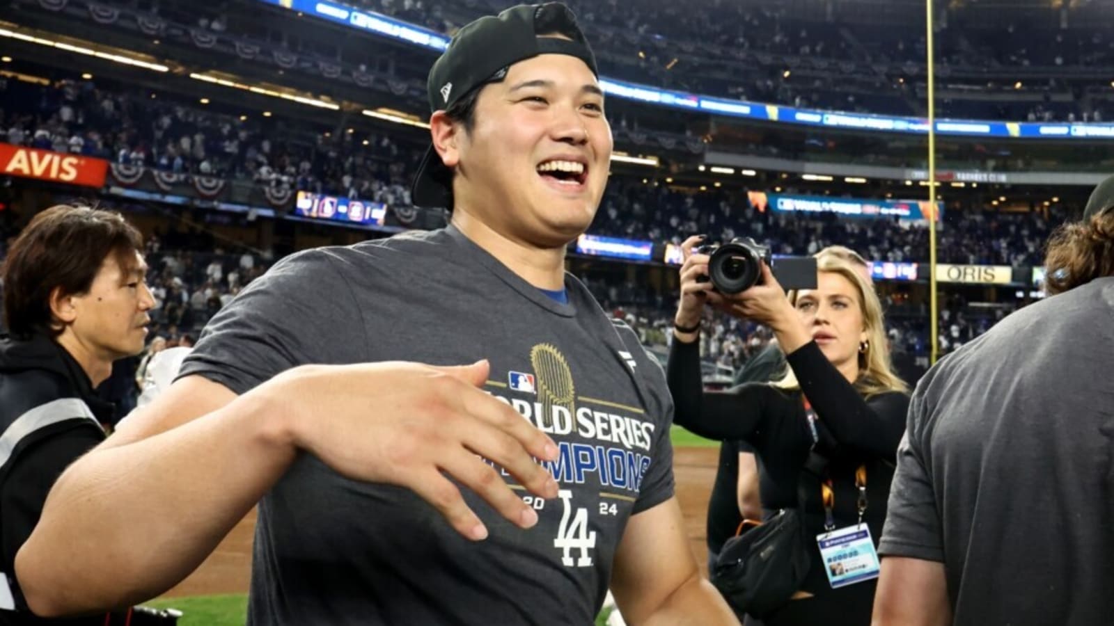 Dodgers View Shohei Ohtani In Same Group As Michael Jordan, Tom Brady & More All-Time Athletes