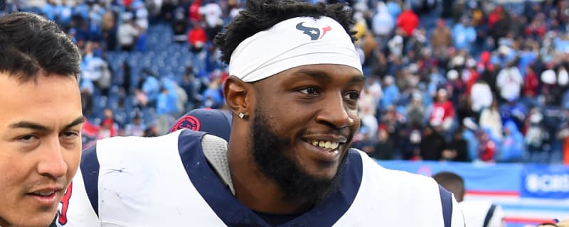 Texans re-signing special teams ace