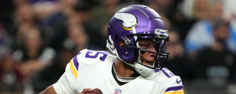 Joshua Dobbs benched by Vikings in favor of Nick Mullens