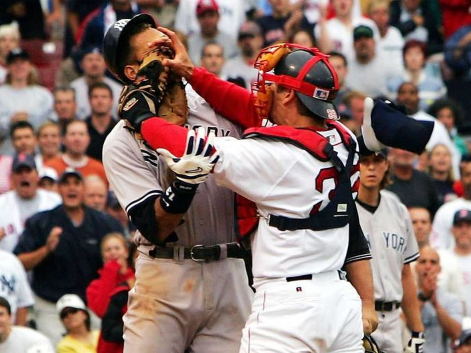 Punches thrown as Yankees-Red Sox rivalry heats up over aggressive