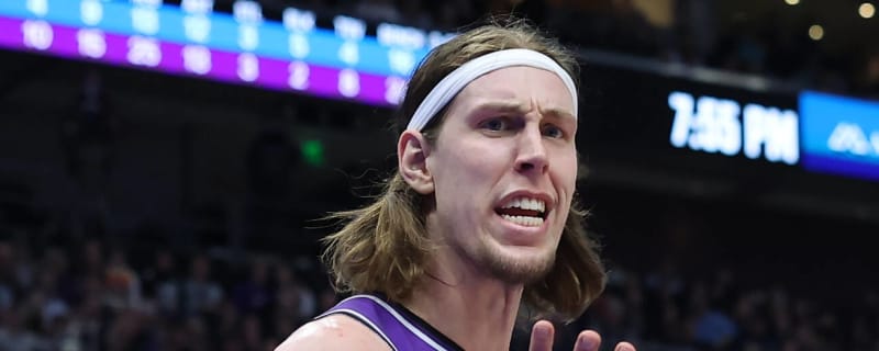 Oh, Canada! Raptors lock up another Canadian player