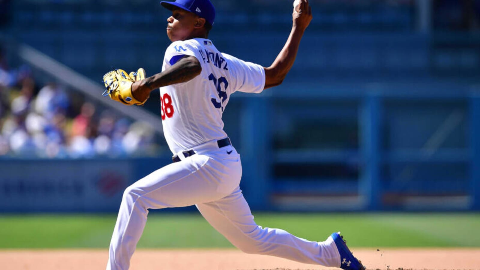 Dodgers Injury Updates: Yency Almonte & Brusdar Graterol Delayed In Returning