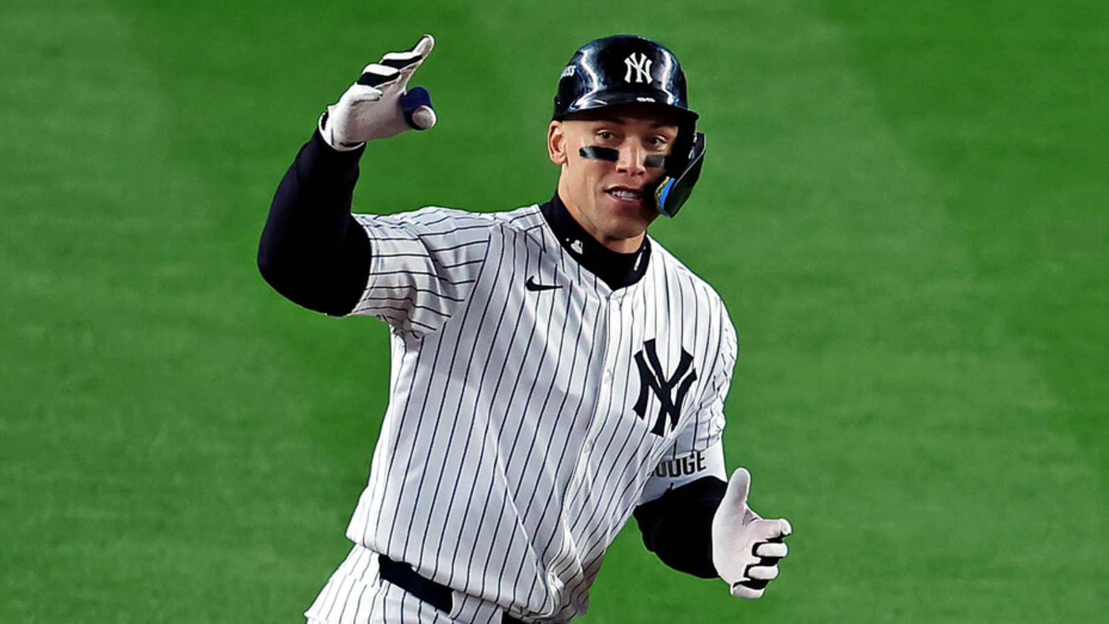 Watch: Aaron Judge busts out of slump with first playoff HR