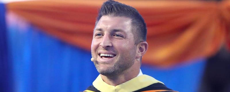Tim Tebow, Alex Smith on College Football Hall of Fame ballot