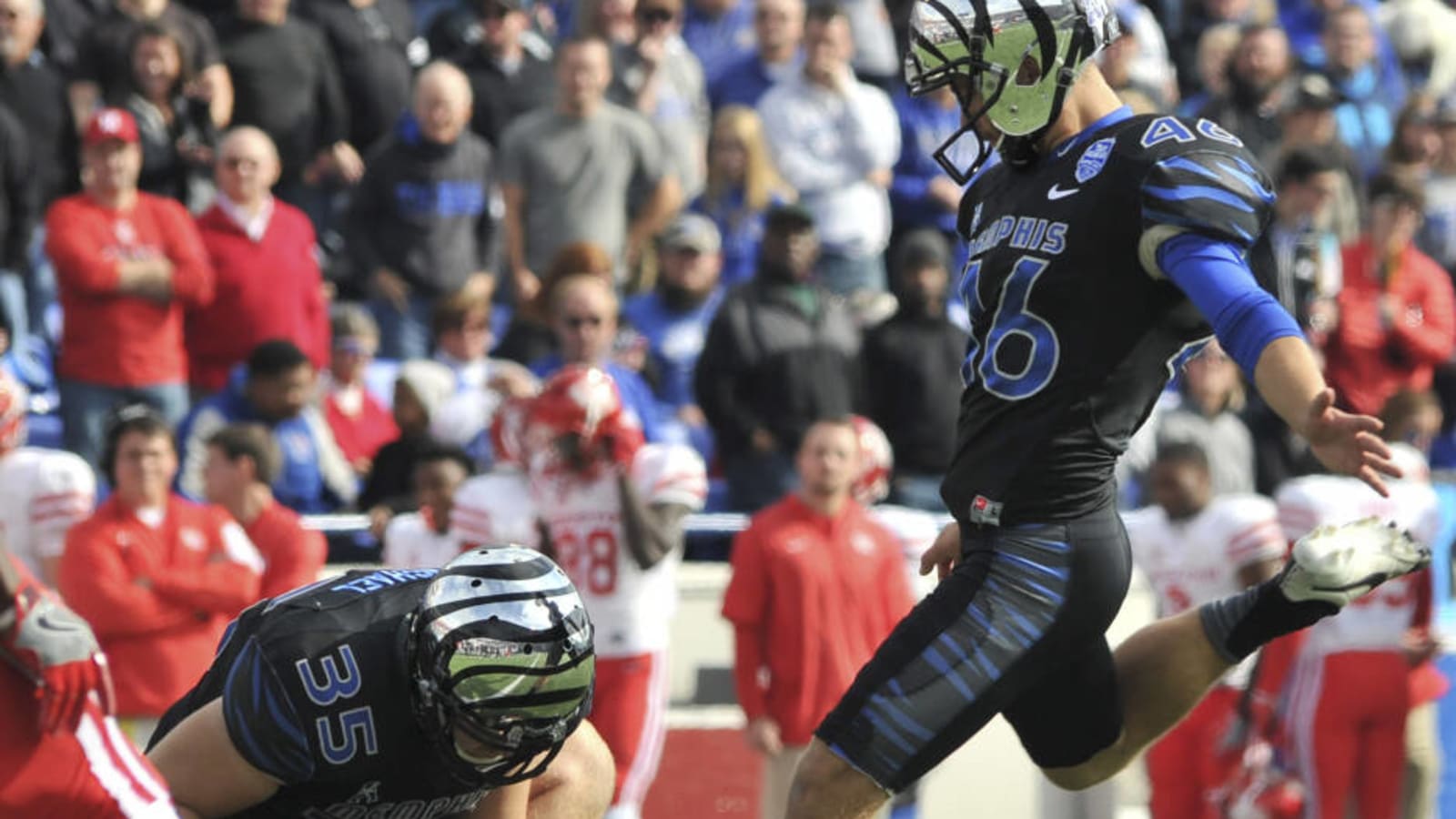 Former Memphis Kicker Jake Elliott Signs New 24 Million With Eagles
