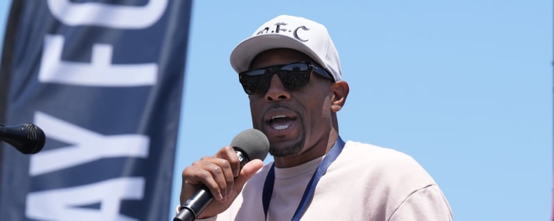 Warriors to retire Andre Iguodala's No. 9 jersey on Feb. 23