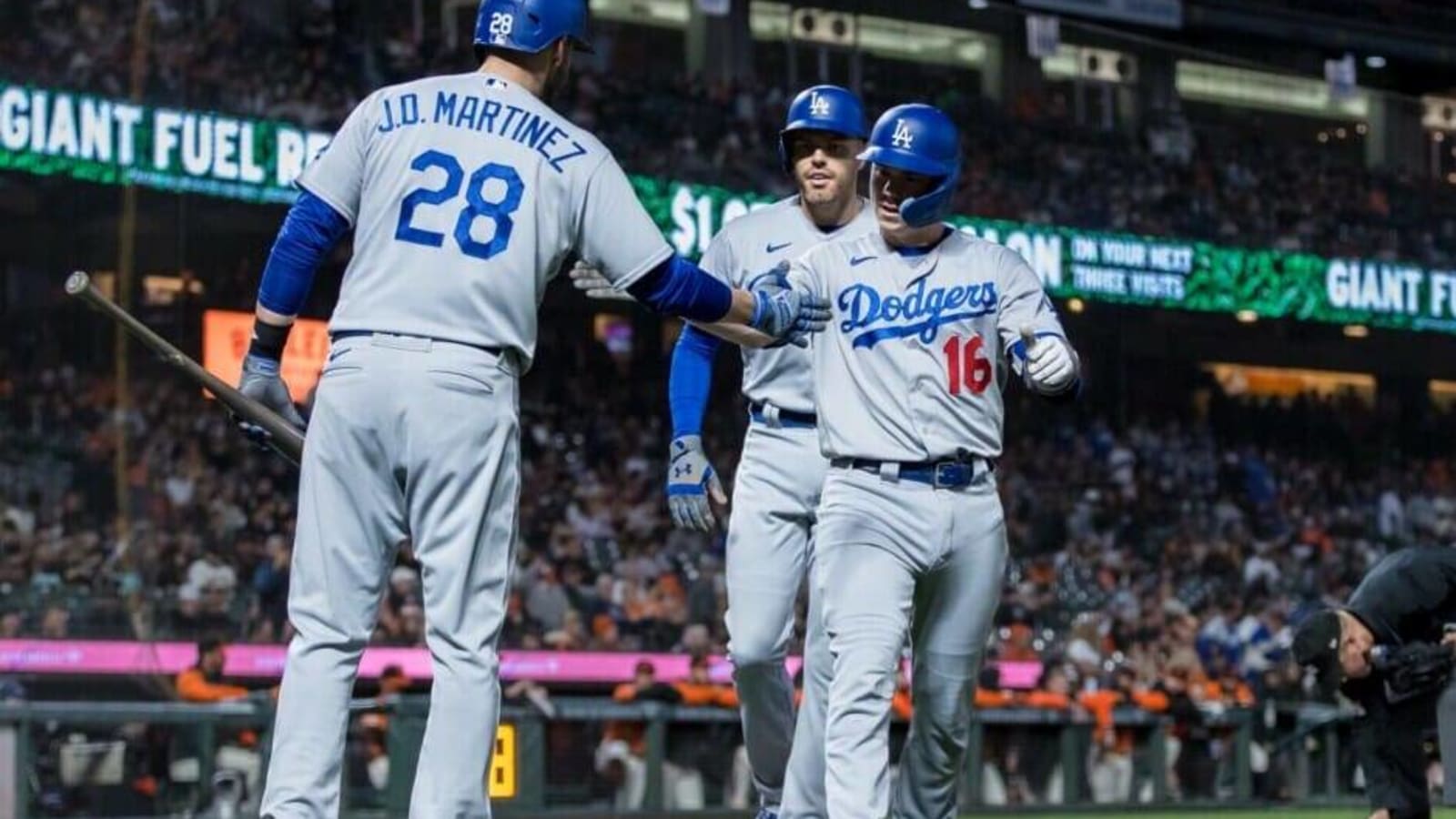  Dodgers Reach 900 Runs Scored In Win Against Giants