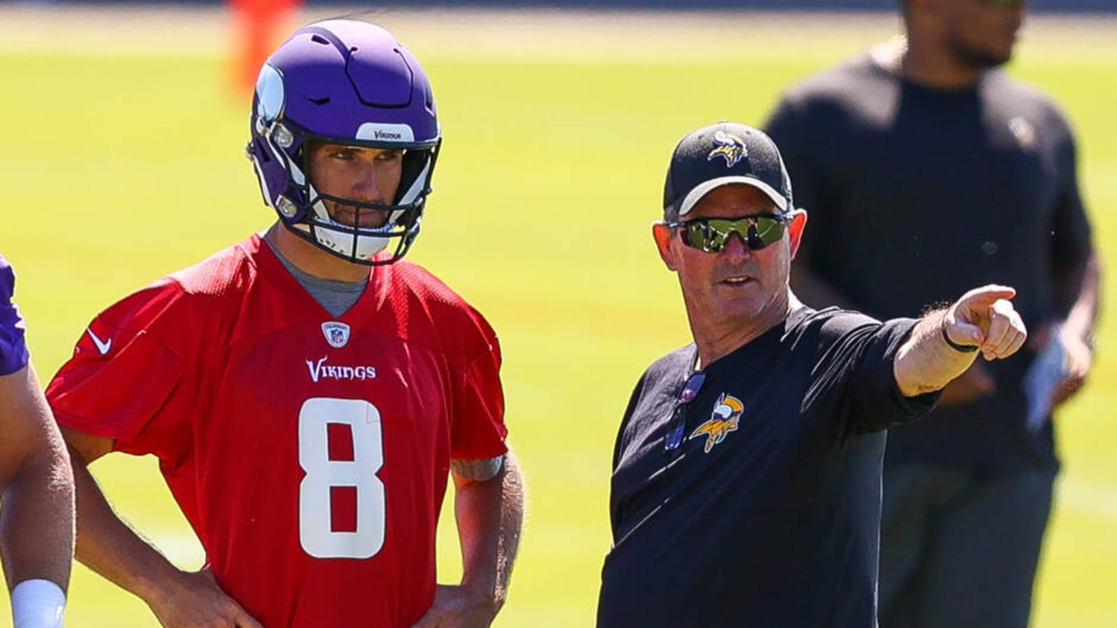 Vikings announcer: Zimmer once wanted to fight Cousins