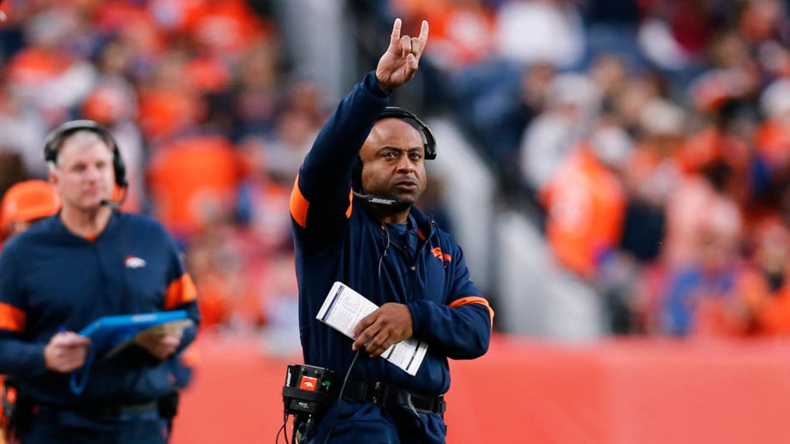 Broncos RB coach Curtis Modkins tests positive for COVID-19