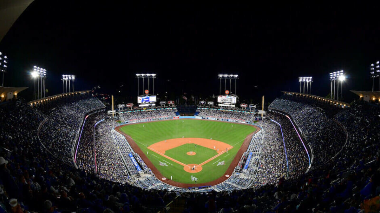 Diamondbacks Upset With New Dodger Stadium Lights Yardbarker