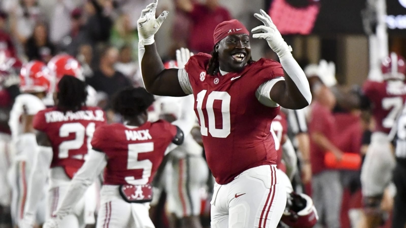 Alabama DT Jehiem Oatis leaves team, will transfer