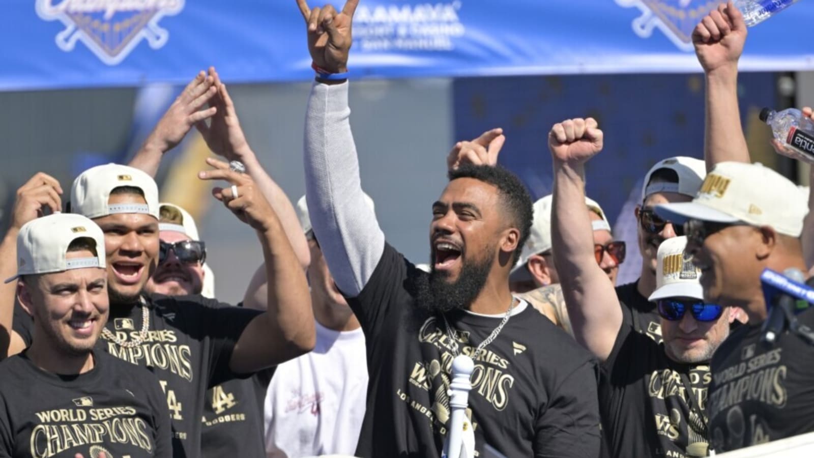 Teoscar Hernández Compares Winning World Series With Dodgers To 2017 Astros Ring