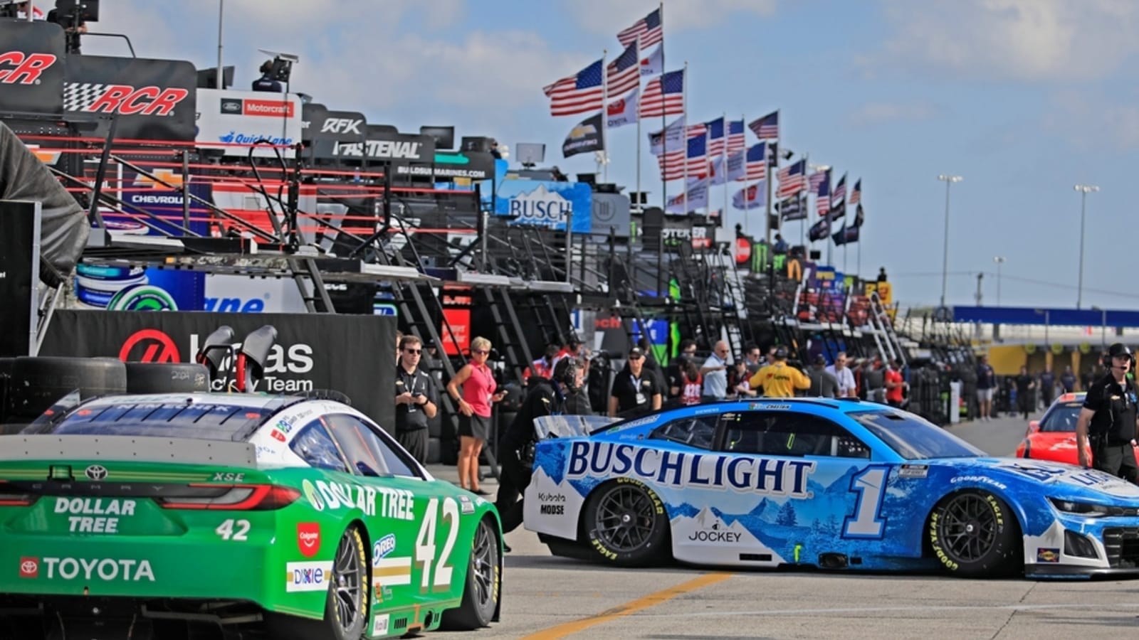 NASCAR ejects two crew chiefs before Daytona 500