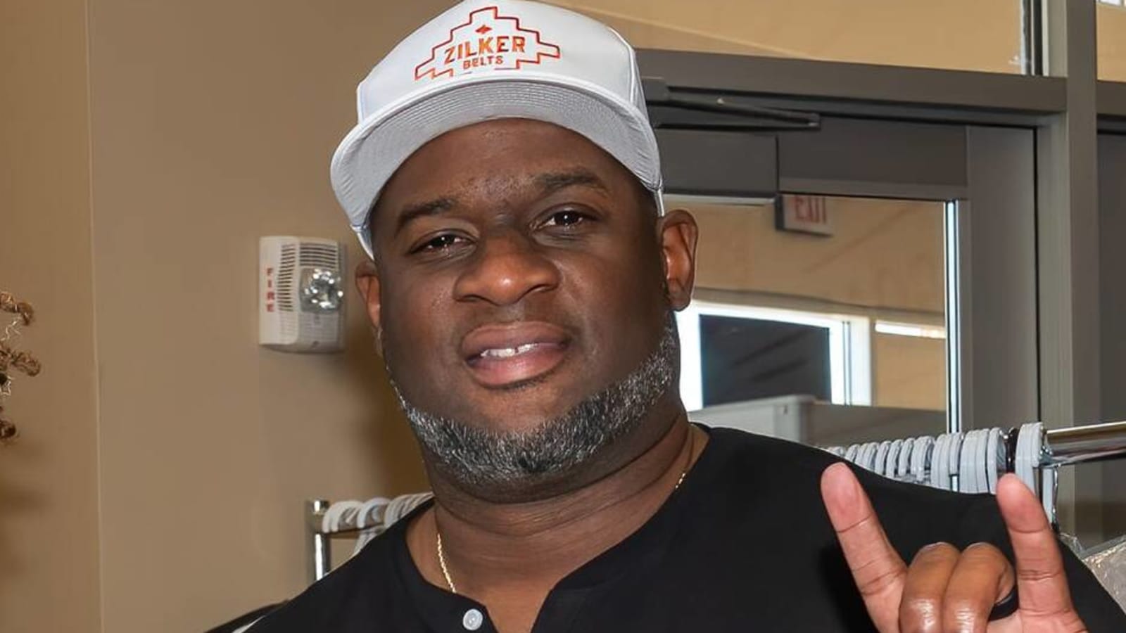 Vince Young throws support behind Steve Sarkisian and Texas' move to SEC