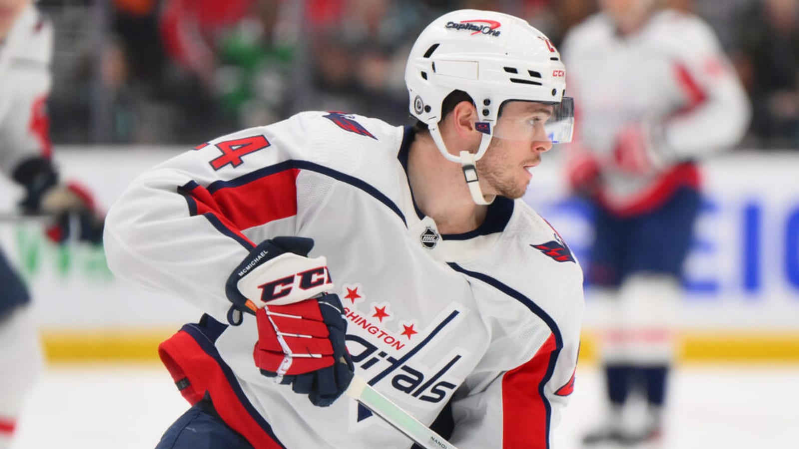 Capitals re-sign former first-round pick