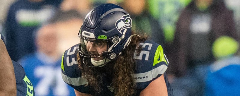 Seahawks Re-Sign C Joey Hunt To PS, Cut G Greg Eiland