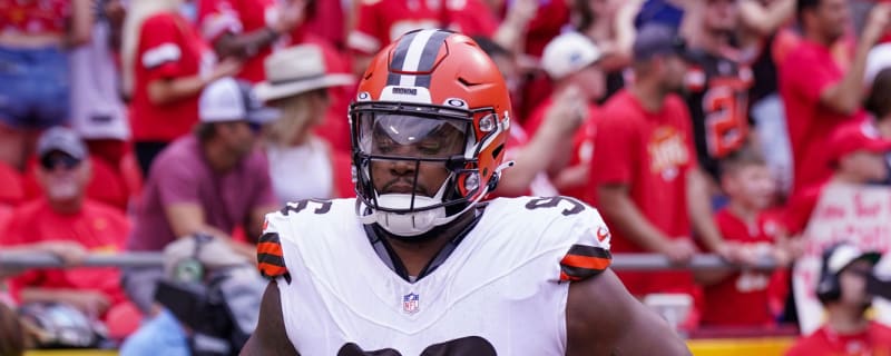 Jordan Elliott returns to 49ers practice after injury; Deebo Samuel, George Kittle practice