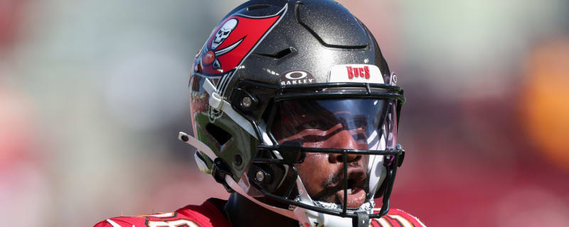Buccaneers Elevate LB Deion Jones & CB Dallis Flowers