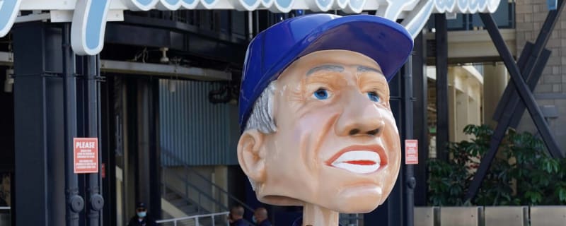 Dodgers to wear commemorative jersey patch to honor Vin Scully