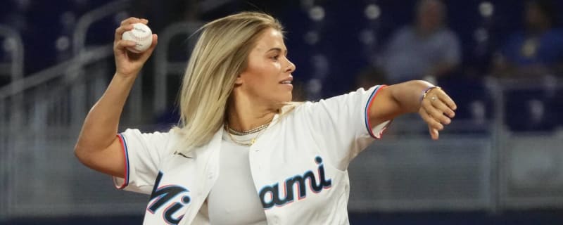 MF & DAZN X Series 15: Brooke vs. VanZant