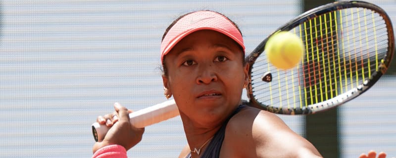 Osaka finishes strong, wins first-round match at French Open