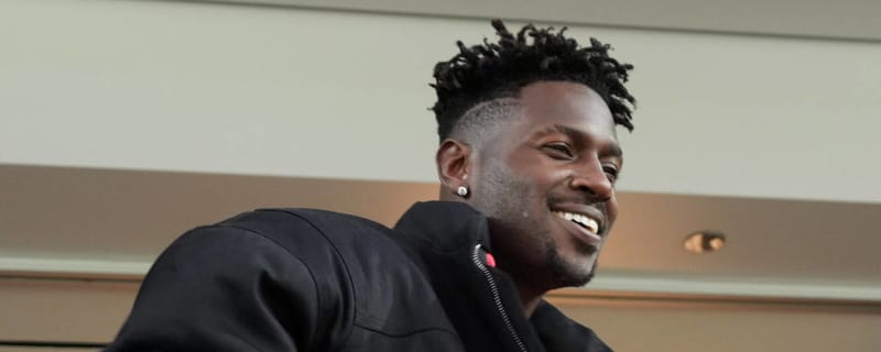 Antonio Brown loses $120K bet against the Buccaneers