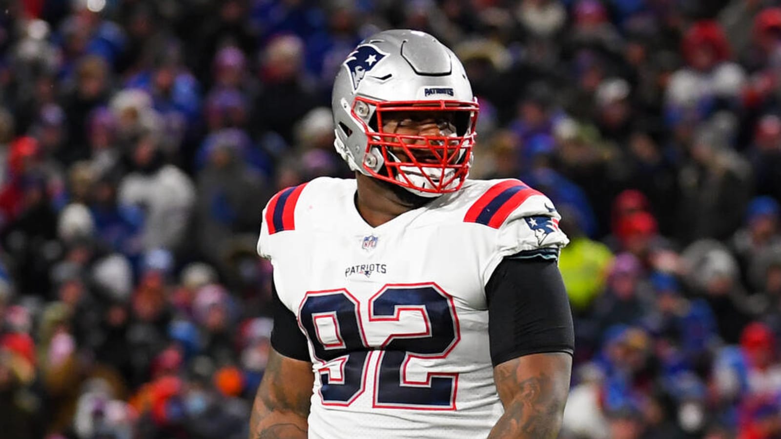 Davon Godchaux signs two-year extension with Patriots