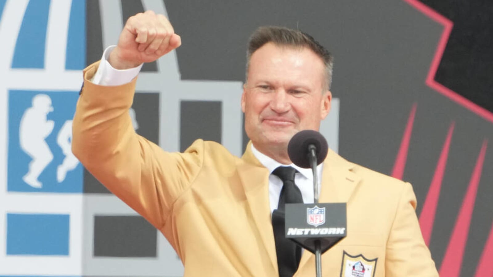 Watch: Zach Thomas honors late HOFer who inspired him most