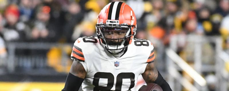 Browns add WR Cooper, release Landry at start of free agency