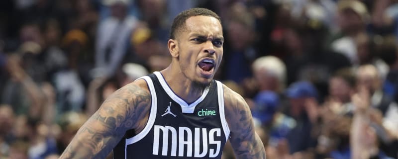 Watch: Three players ejected after ugly Suns-Mavericks brawl