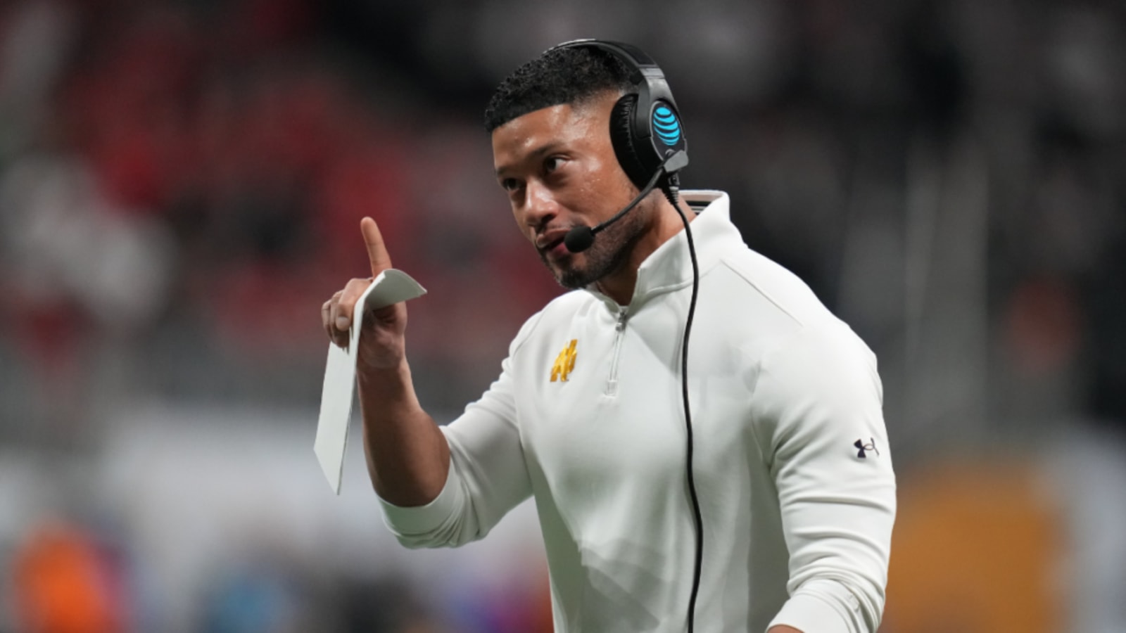 2025 College Football Win Totals: Odds reflect turbulent season, parity