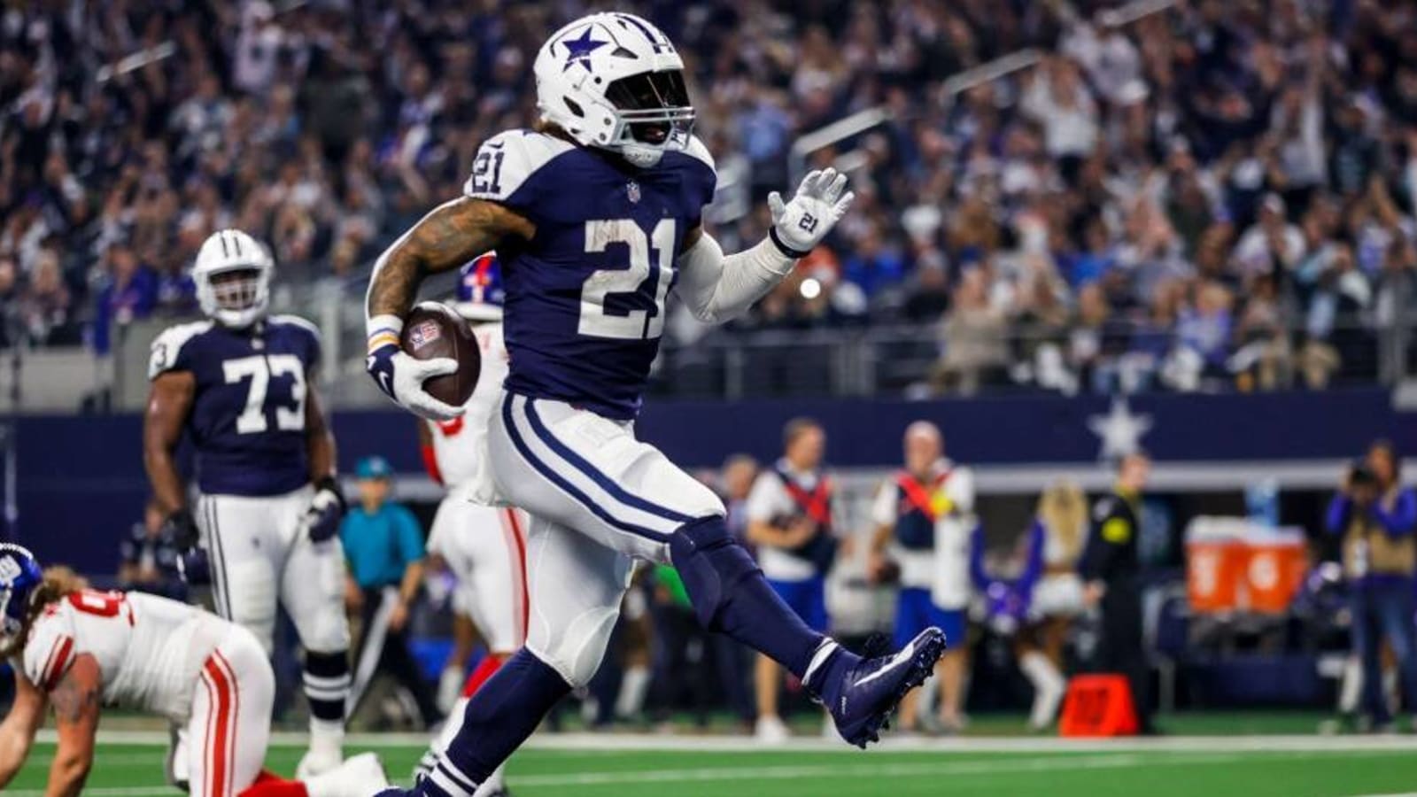 Dallas Cowboys announce Ezekiel Elliott to switch numbers from 21 to 15