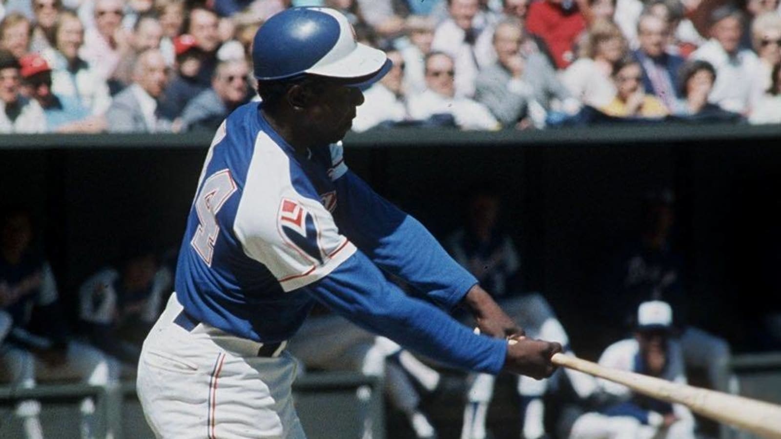 Sports world pays tribute to Hank Aaron