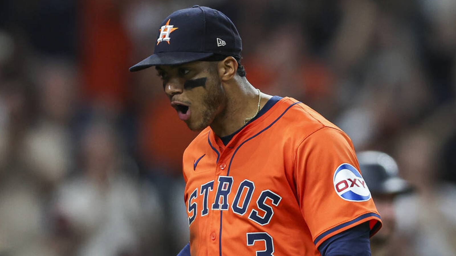 Astros announcer completely fooled on wild play in the field