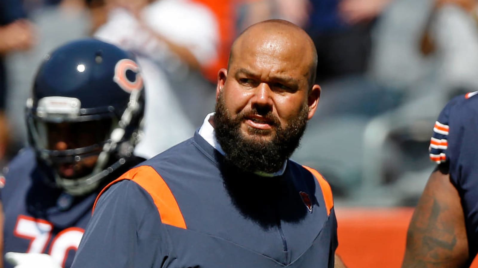 Bears’ OL coach Donovan Raiola leaving for Nebraska