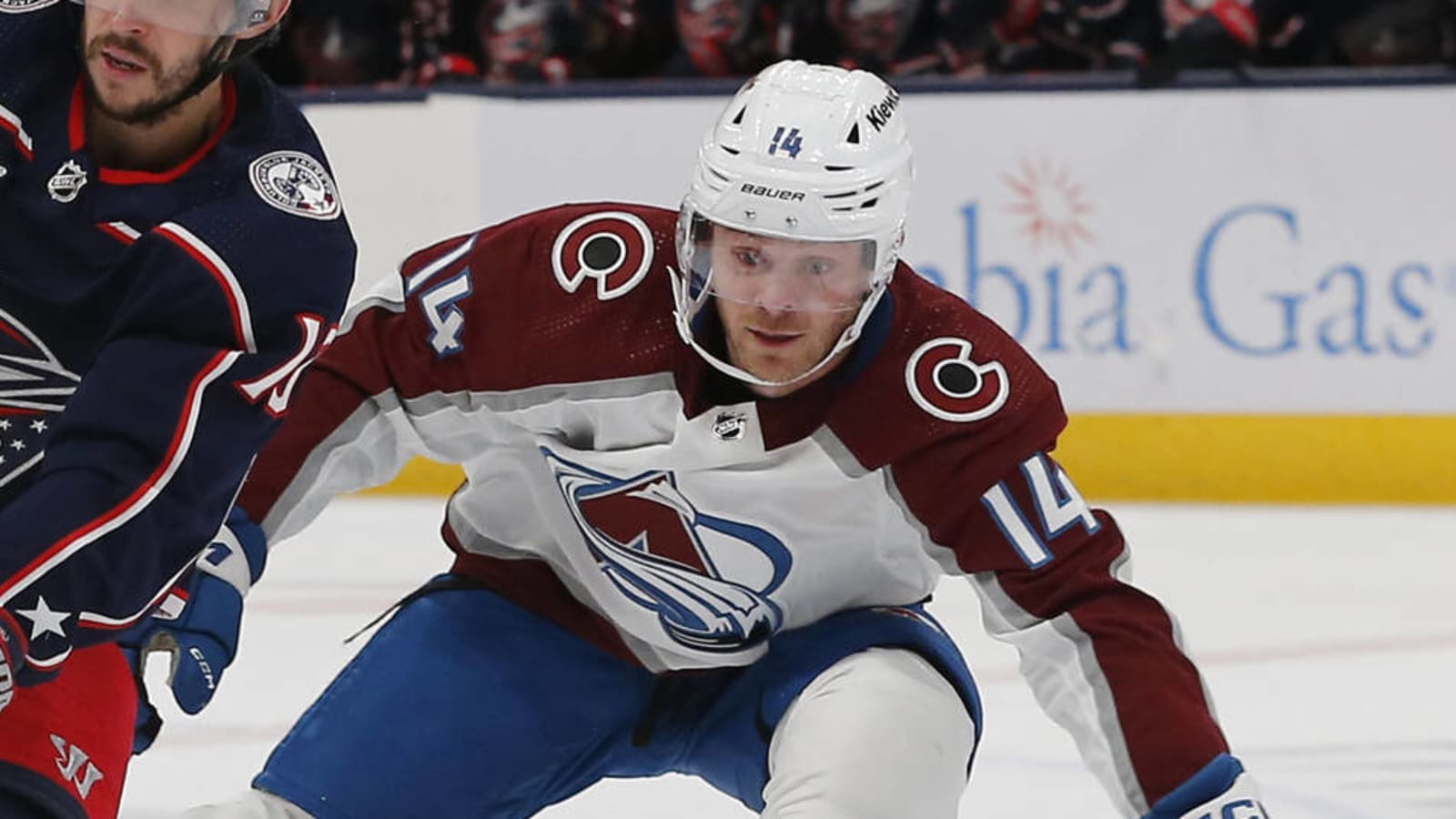 Avalanche Re-Sign Veteran Center For One More Season