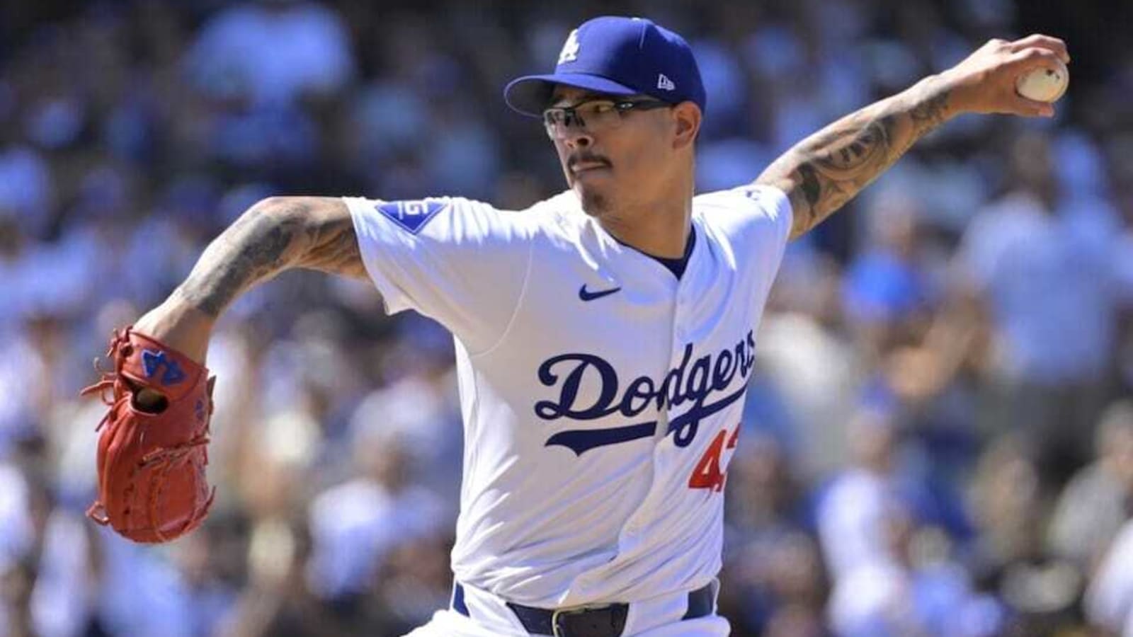  Anthony Banda Fractured Hand In ‘Moment Of Weakness’