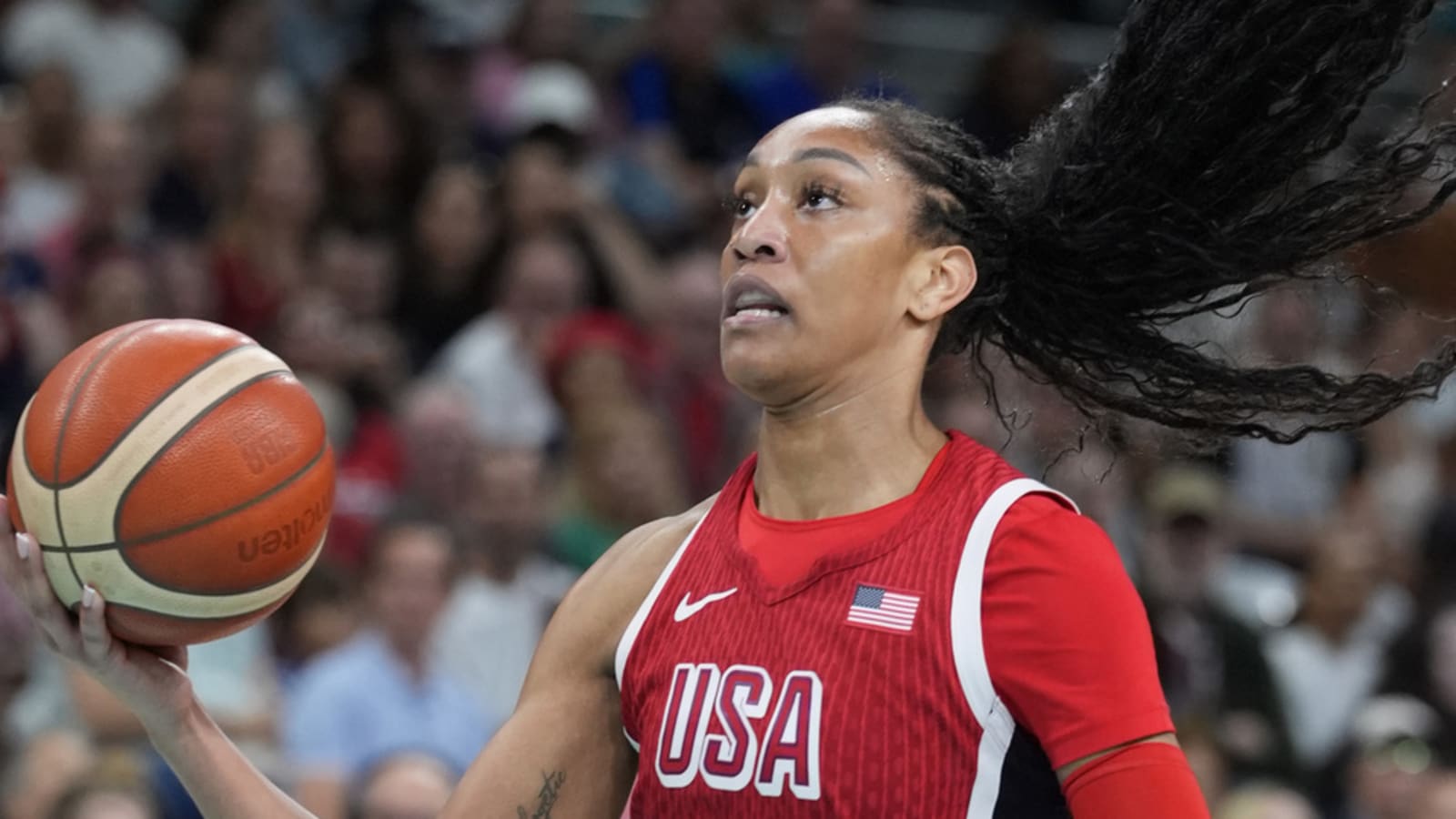 Wilson continues to dominate in U.S. women's quarterfinal win